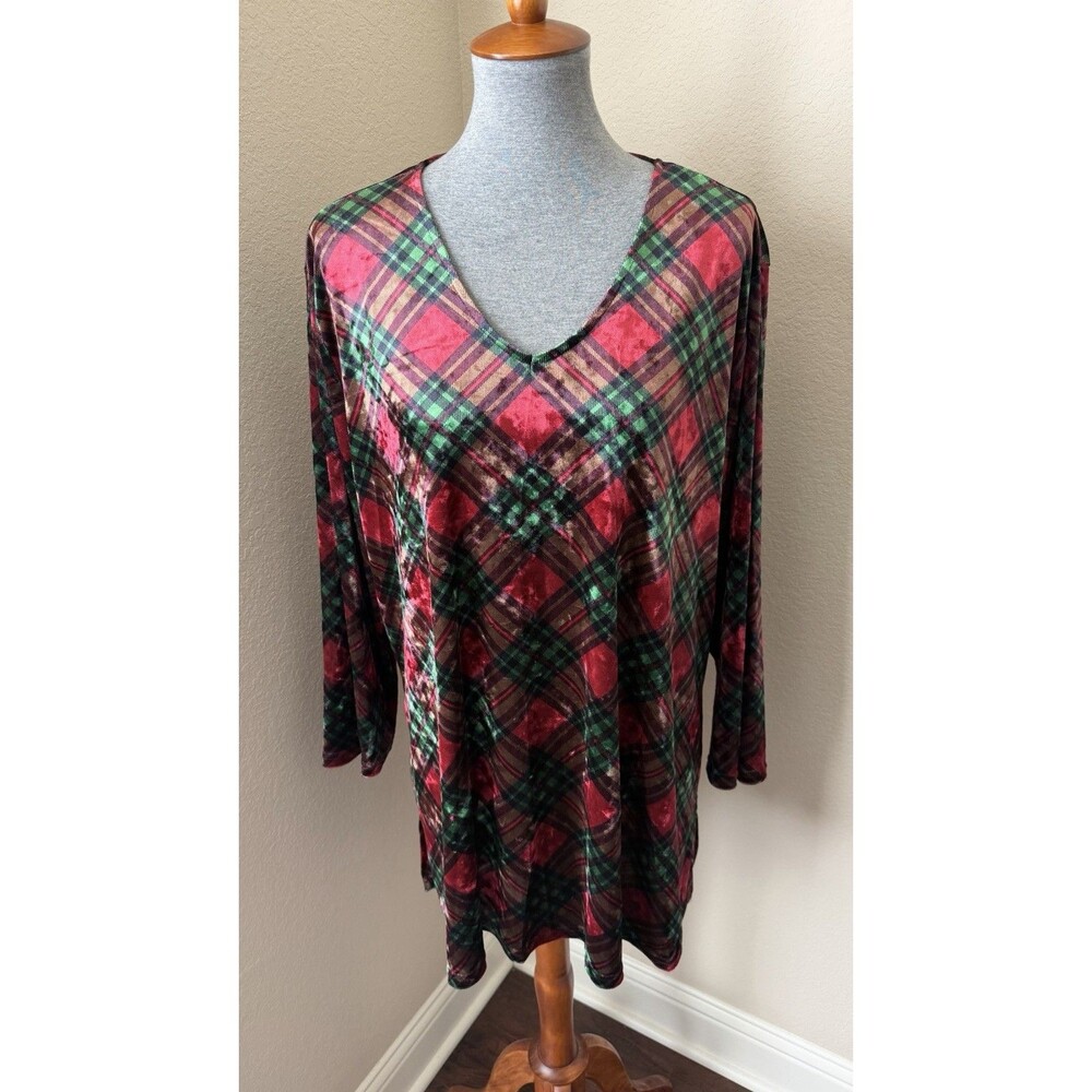 Calessa Women's Size 2X V-Neck Red Green Plaid Holiday Tunic Top